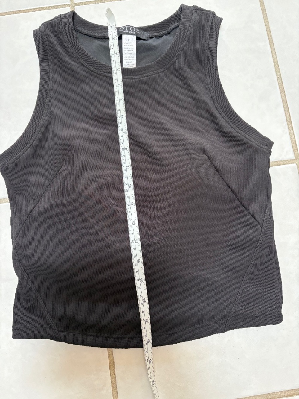 OTOS Crop Top - Picture 5 of 5